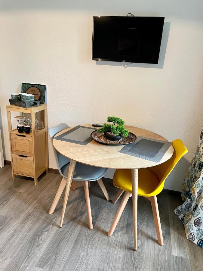 Studio Cote Piscine Apartment Equemauville Exterior photo