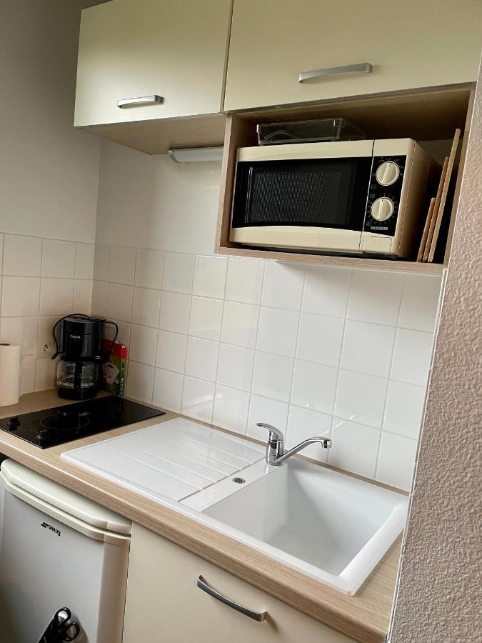 Studio Cote Piscine Apartment Equemauville Exterior photo